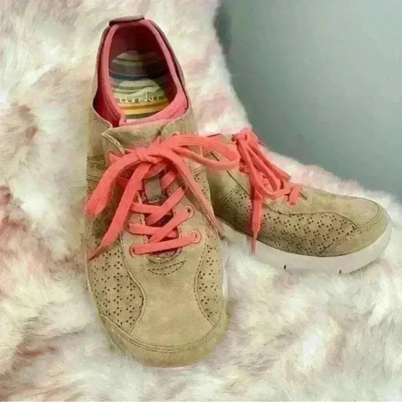 Dansko Women's Sneakers - Picture 1 of 8